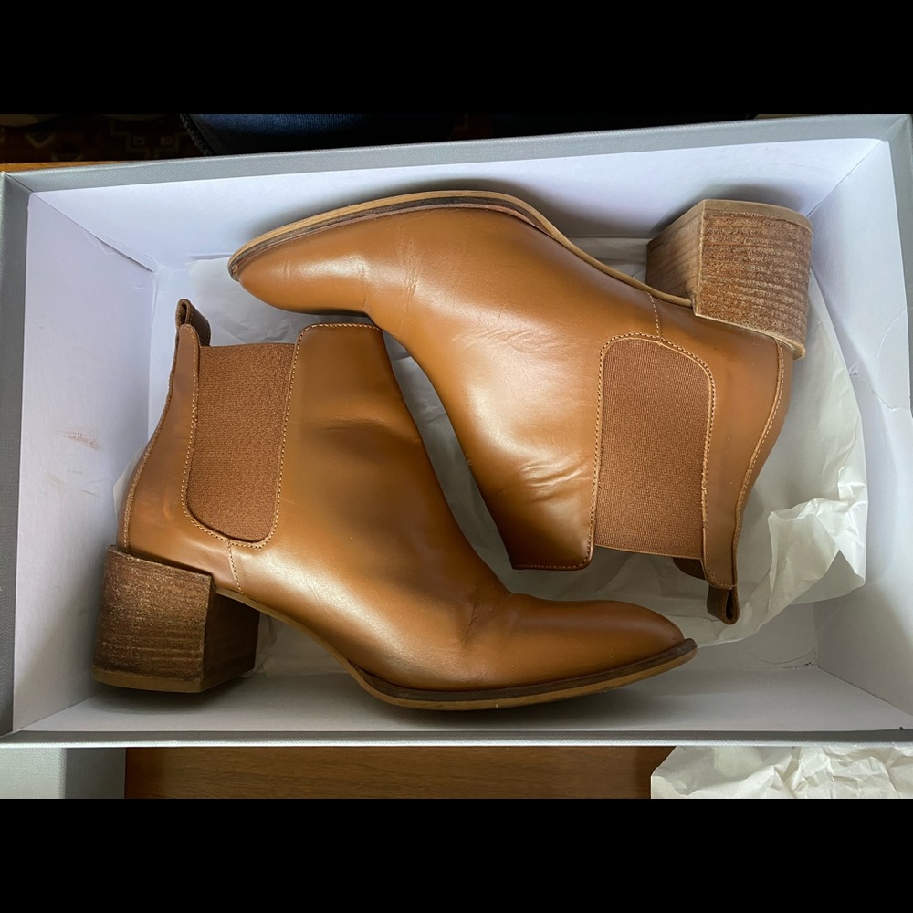 Everlane leather ankle booties